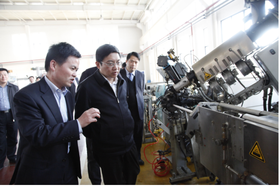 时任省政府张敬华秘书长视察俊知